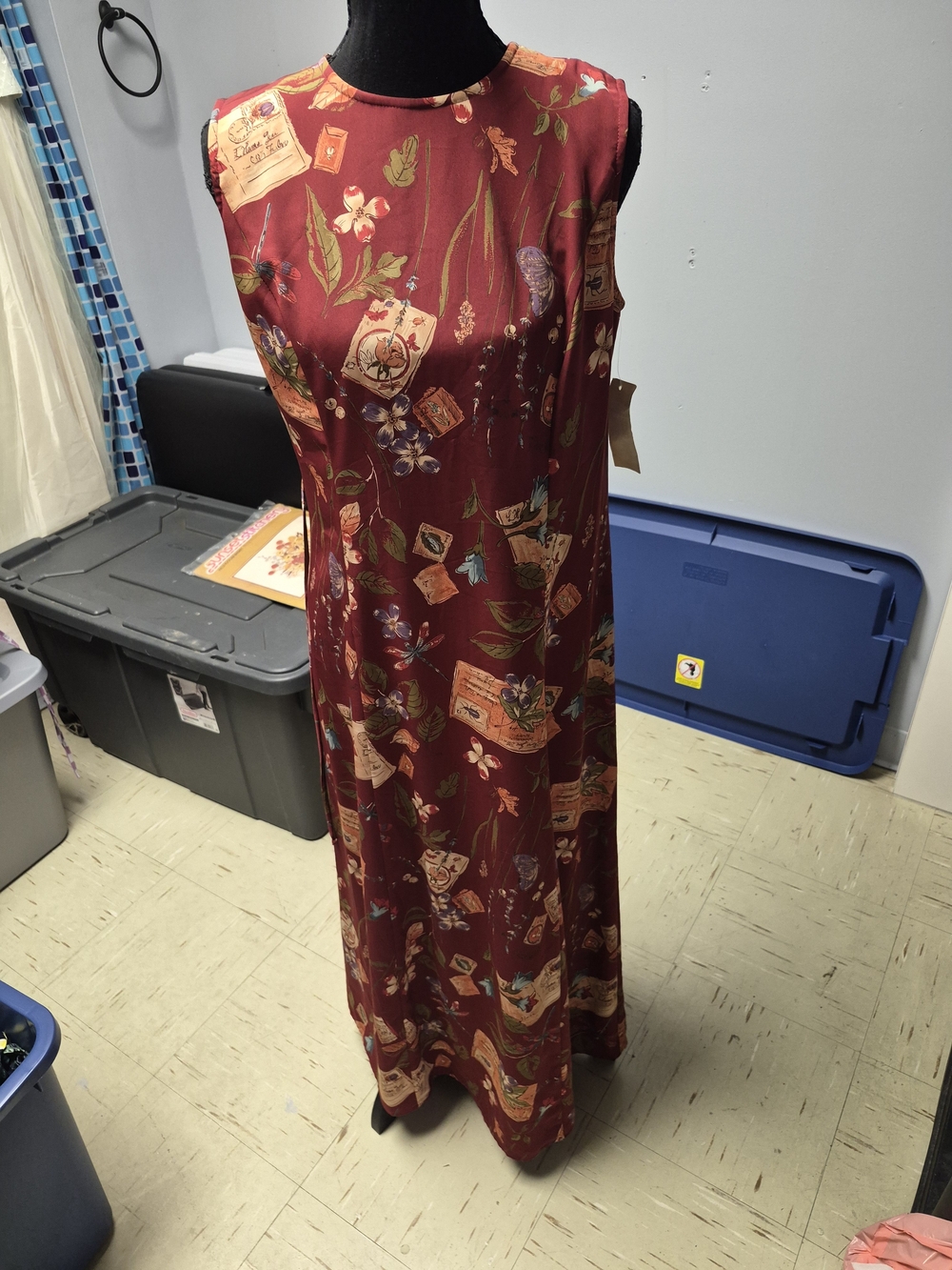 Marisa Christina Sleeveless Floral & Botanical Maxi Dress in Burgundy